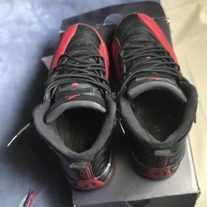 Air Jordan retro 12 flu game size 9 100% authentic